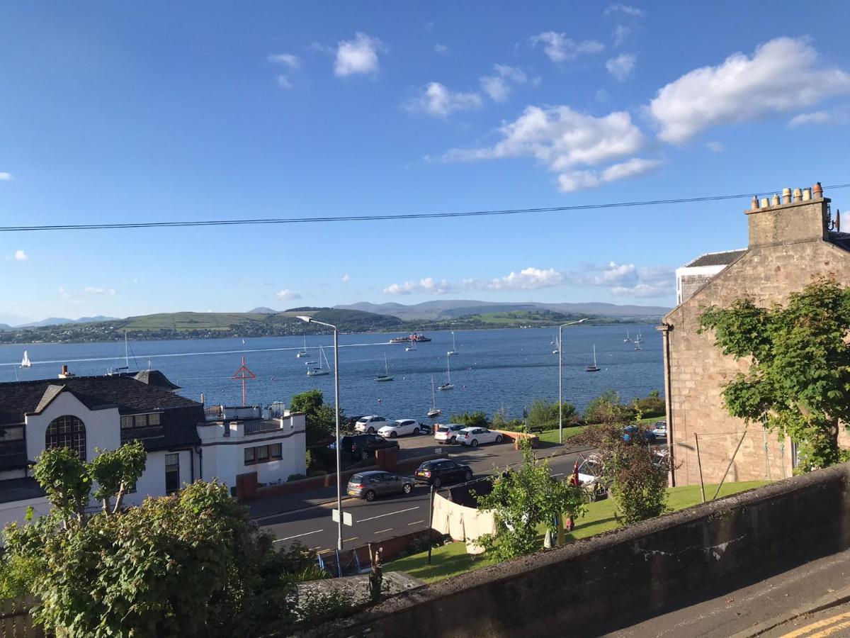 Beautiful 3-Bed Apartment In Gourock Extérieur photo