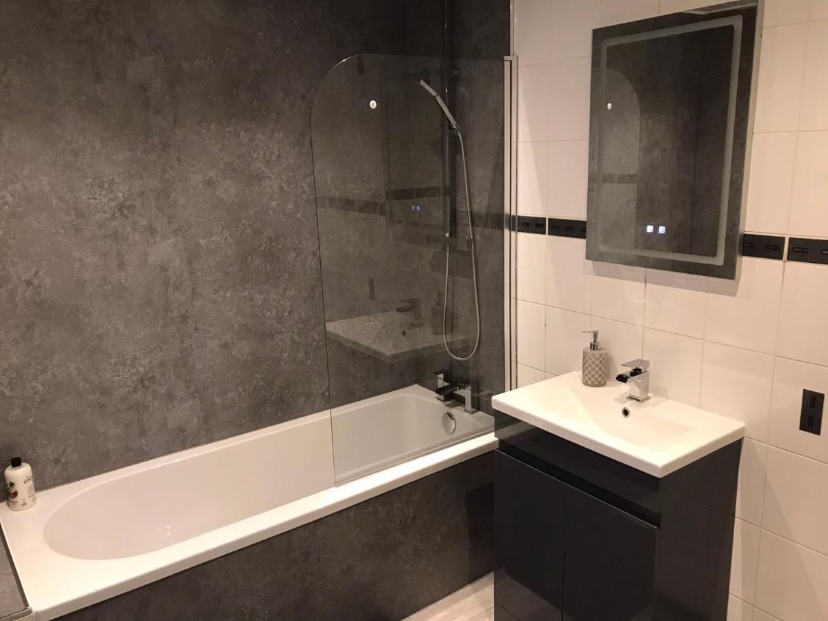 Beautiful 3-Bed Apartment In Gourock Extérieur photo